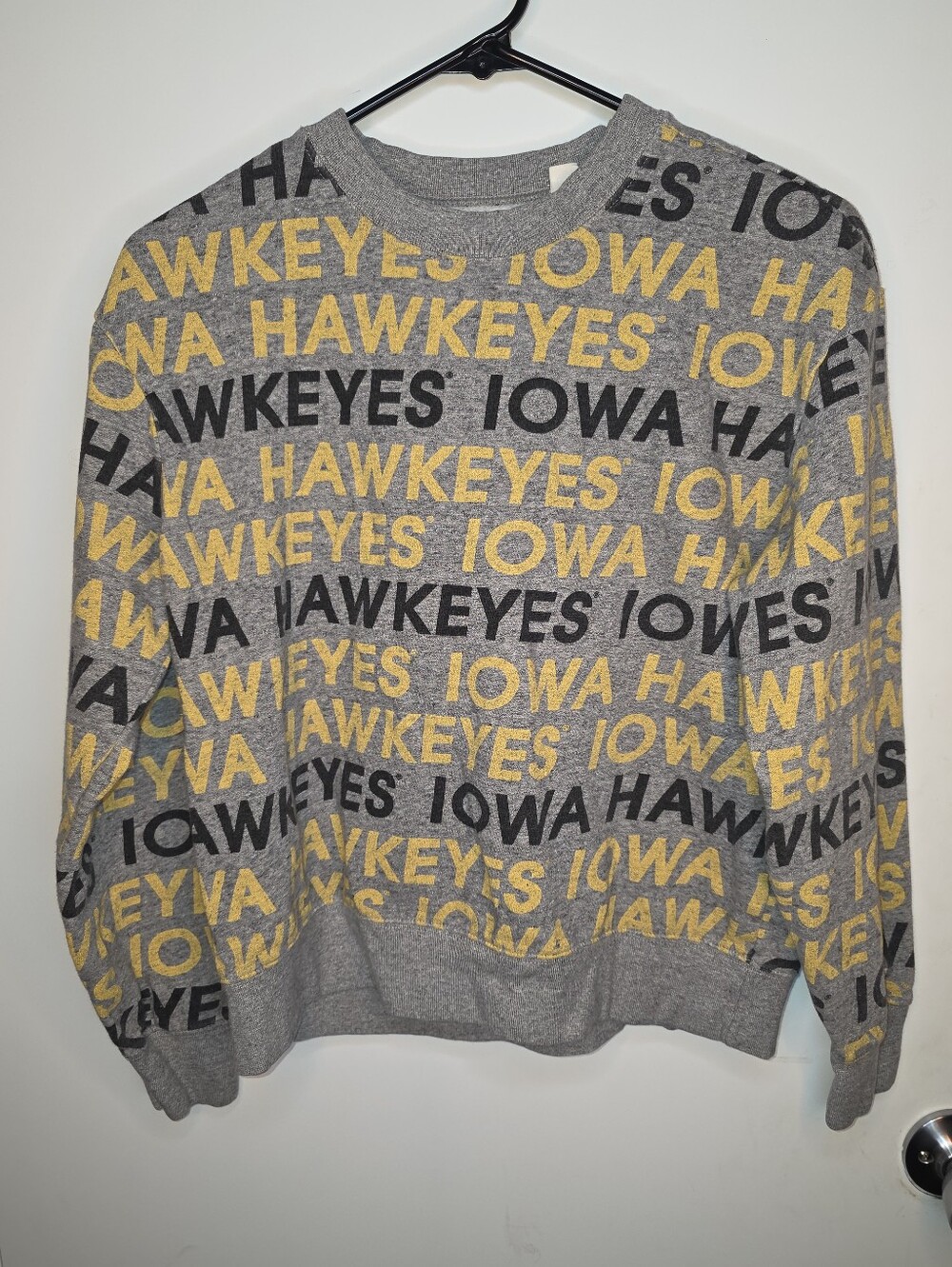 Iowa Hawkeyes Gray & Gold Crewneck Sweater